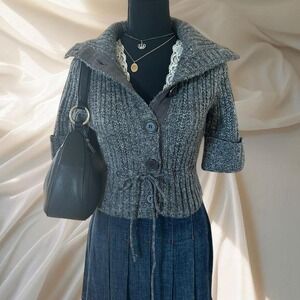 Grey cropped cardigan with tie waist and button closure